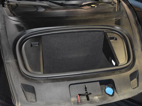 Used 2023 Porsche Taycan image 26