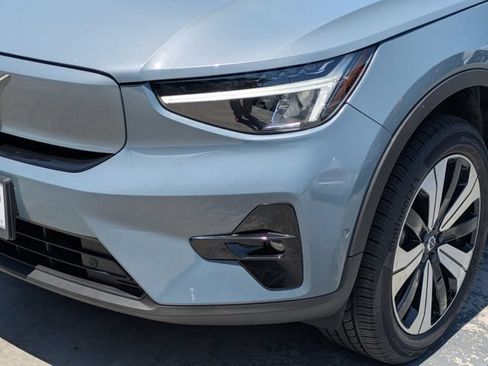 Certified 2023 Volvo C40 P8 Recharge Plus w/ Protection Package Premier AWD/4WD image 9