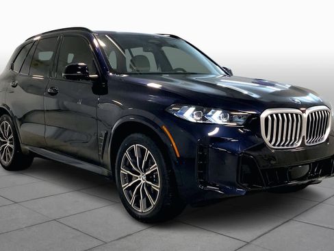 New 2026 BMW X5 xDrive50e image 2