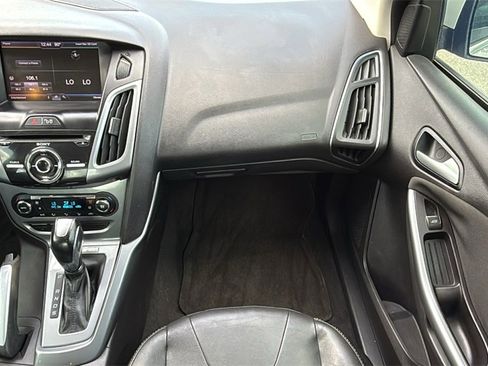 Used 2013 Ford Focus Titanium w/ Titanium Handling Pkg image 29