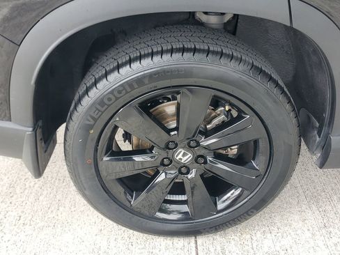 Used 2025 Honda Pilot Black Edition image 6