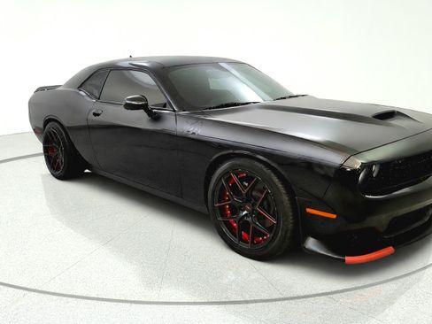 Used 2023 Dodge Challenger R/T w/ T/A Package RWD image 1