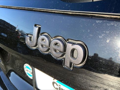 Used 2019 Jeep Cherokee High Altitude image 27