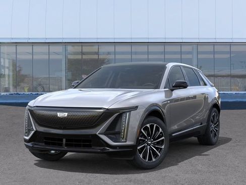 New 2026 Cadillac Lyriq Sport w/ LPO, Floor Liner Package AWD/4WD image 6