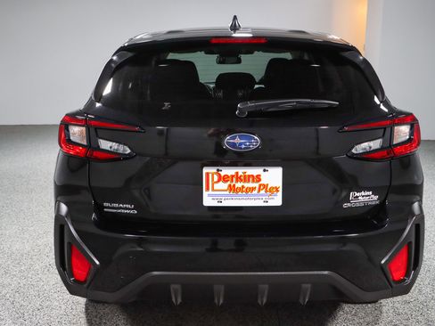 Used 2024 Subaru Crosstrek 2.0i image 8