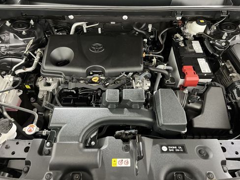 Used 2023 Toyota RAV4 LE AWD/4WD image 26