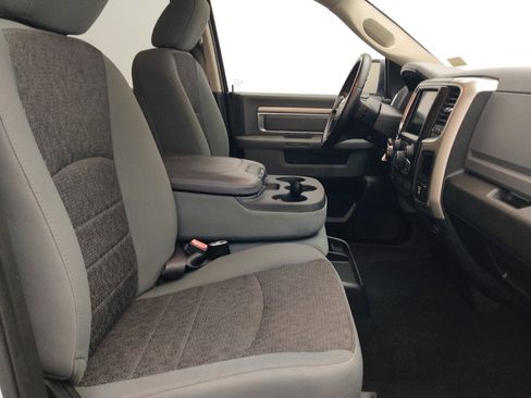 Used 2019 RAM 1500 Big Horn RWD image 21