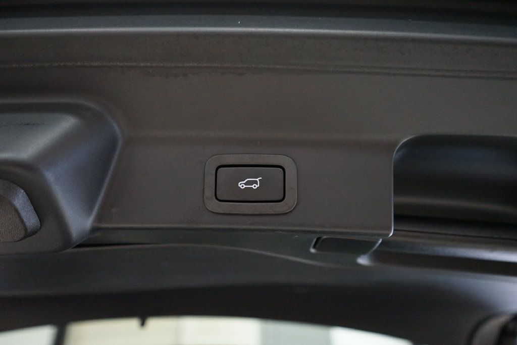 Used 2020 Jaguar F-PACE Premium AWD/4WD image 53