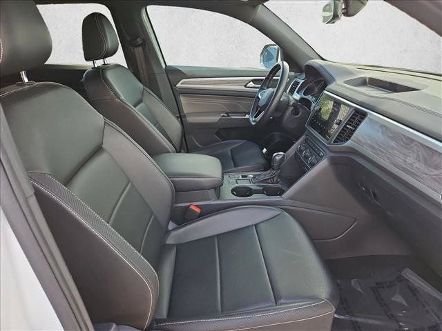 Used 2021 Volkswagen Atlas Cross Sport SE w/ Panoramic Sunroof Package FWD image 26