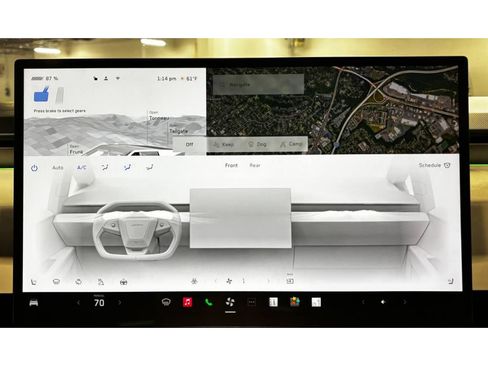 Used 2024 Tesla Cybertruck AWD Crew Cab image 31