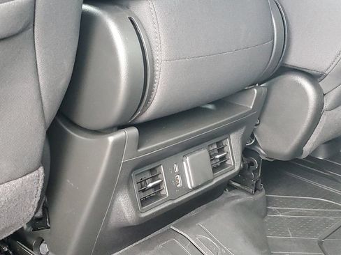 Used 2025 Chevrolet Silverado 2500 LT w/ All Star Edition AWD/4WD image 33