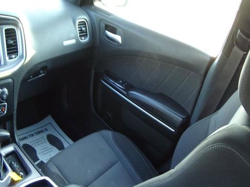 Certified 2022 Dodge Charger SXT image 12