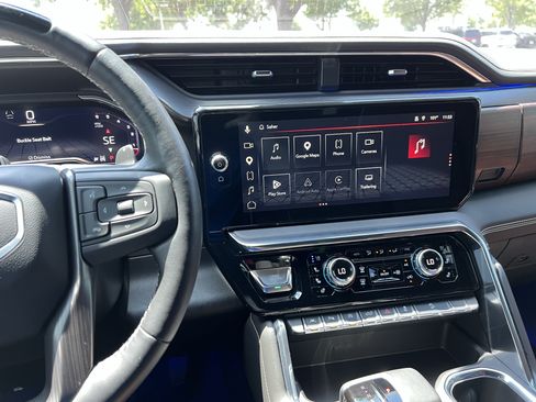 Used 2025 GMC Sierra 1500 Denali Ultimate AWD/4WD image 31