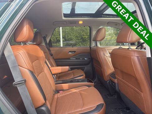 Used 2023 Nissan Pathfinder Platinum image 14