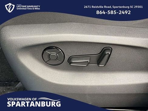 New 2026 Volkswagen Tiguan SE image 18