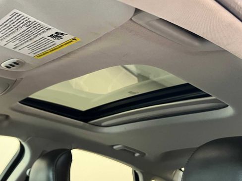 Used 2014 Ford Fusion SE w/ Equipment Group 202A image 17