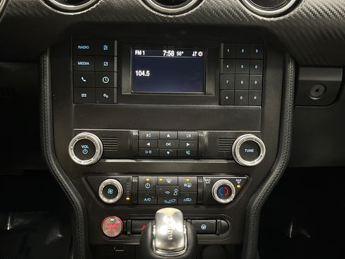 Used 2020 Ford Mustang Coupe RWD image 12