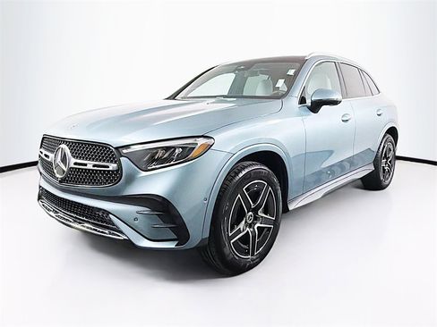 New 2026 Mercedes-Benz GLC 300 4MATIC image 3