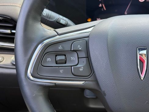 Used 2025 Buick Envista Avenir FWD image 27