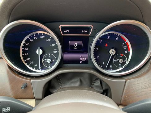 Used 2014 Mercedes-Benz GL 450 4MATIC image 13