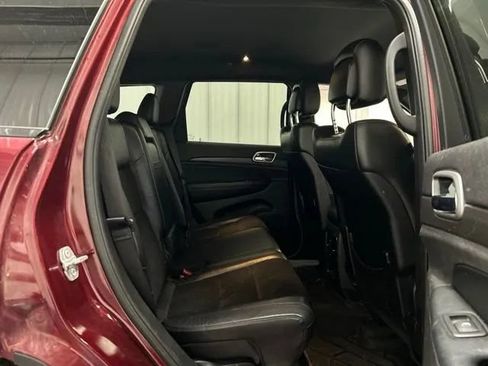 Used 2018 Jeep Grand Cherokee Altitude AWD/4WD image 16