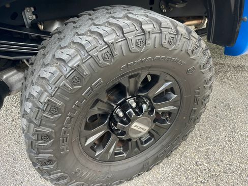 Used 2021 Ford F250 Lariat w/ Tremor Off-Road Package AWD/4WD image 11