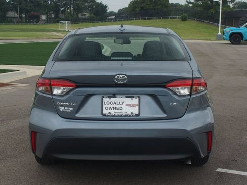 Used 2024 Toyota Corolla LE FWD image 3