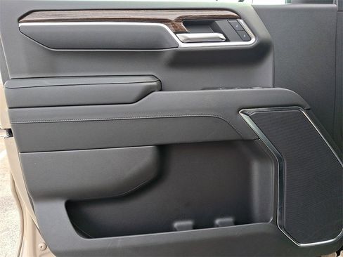 Used 2023 GMC Sierra 1500 Elevation image 12