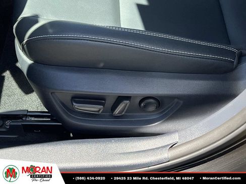 Used 2025 Toyota Camry SE FWD image 17