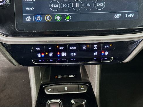 Used 2023 Chevrolet Bolt EUV LT w/ Convenience Package image 22