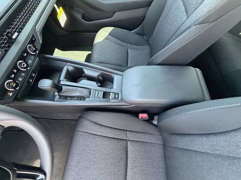 Used 2025 Honda Accord SE image 18