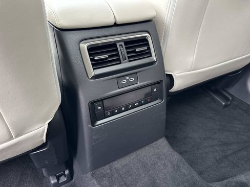 Certified 2024 MAZDA CX-90 Plug-In Hybrid w/ Premium Plus AWD/4WD image 31