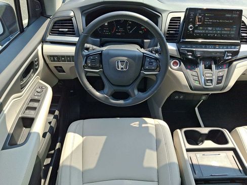 Certified 2025 Honda Odyssey EX-L image 12