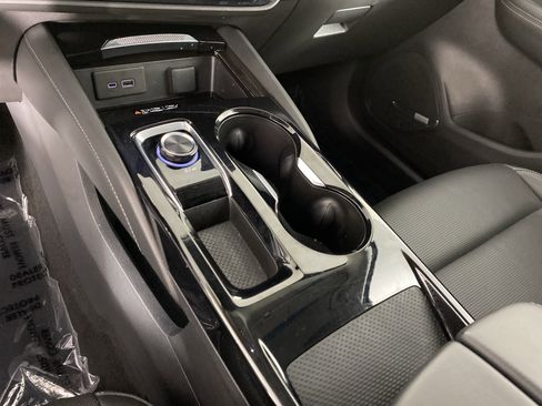 Used 2024 Buick Envision Preferred AWD/4WD image 29