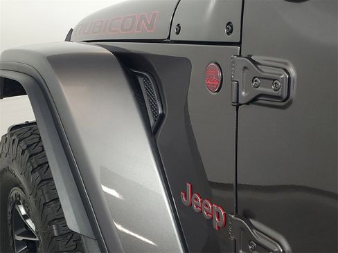 Used 2025 Jeep Wrangler Unlimited Rubicon image 8