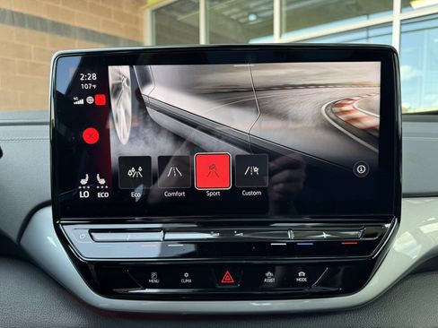 Used 2024 Volkswagen ID.4 S image 21