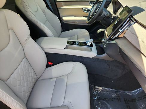 New 2026 Volvo XC90 T8 Plus w/ Protection Package AWD/4WD image 5