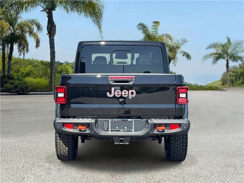 New 2026 Jeep Gladiator Mojave image 5