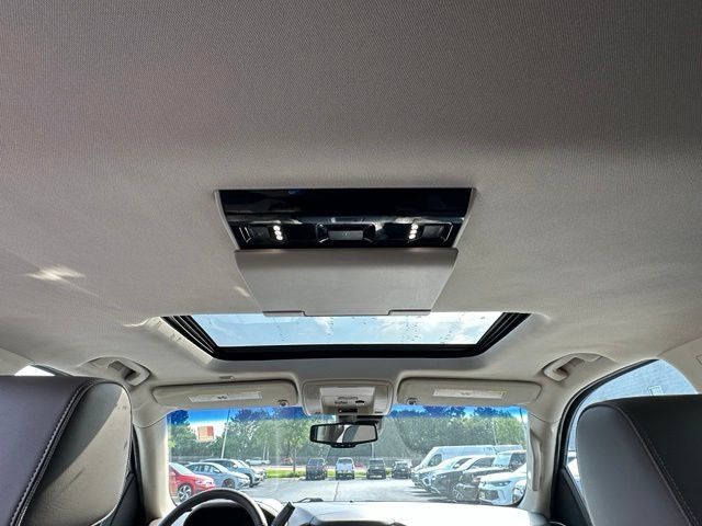Used 2016 GMC Yukon XL Denali w/ Open Road Package AWD/4WD image 27