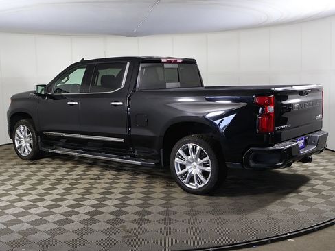 Used 2022 Chevrolet Silverado 1500 High Country w/ High Country Premium Package AWD/4WD image 17