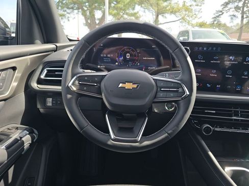 New 2026 Chevrolet Traverse LT image 13