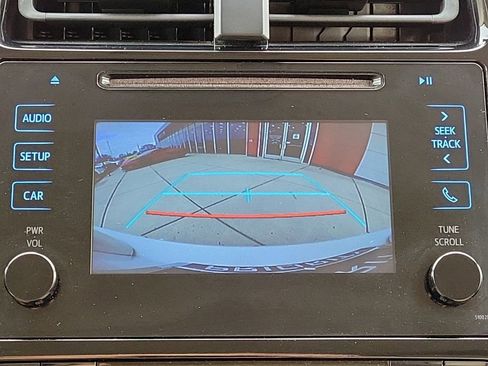 Used 2018 Toyota Prius Four image 26