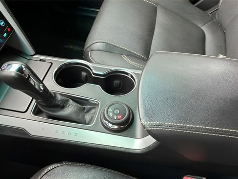 Used 2015 Ford Explorer Sport w/ Equipment Group 401A image 9