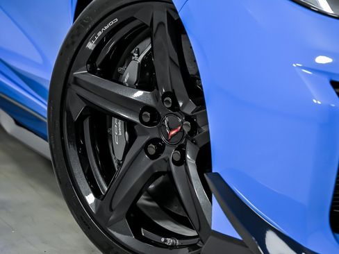 Used 2024 Chevrolet Corvette Z06 w/ Z07 Performance Package RWD image 4