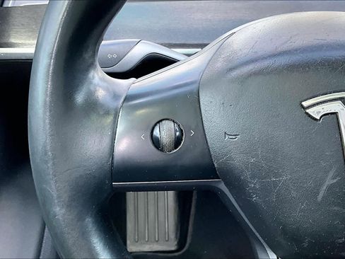 Used 2018 Tesla Model 3 Long Range image 22