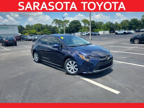 Used 2023 Toyota Corolla LE FWD image 1