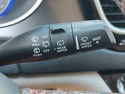 Used 2020 Chrysler Pacifica Touring-L Plus FWD image 25