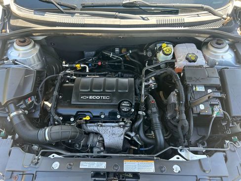 Used 2016 Chevrolet Cruze LT image 33