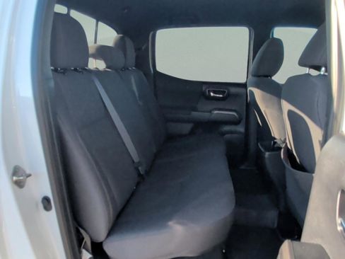 Used 2018 Toyota Tacoma 4x4 Double Cab image 43