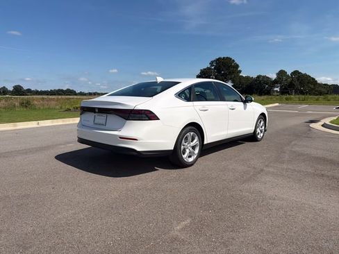 New 2026 Honda Accord LX image 5